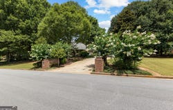 100 Moonview Place, Fayetteville, GA 30215