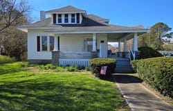60 KERR ST, ONANCOCK, VA 23417