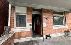 222 Luray St, Perry Hilltop, PA 15214