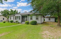 106 PHILLIPS CIRCLE, COLUMBIANA, AL 35051