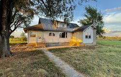 21649 S 525 Road, Jerico Springs, MO 64756