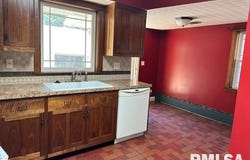 1435 S WEST Street, Jacksonville, IL 62650
