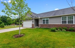 10001 Swan Lake Circle, Ypsilanti, MI 48197