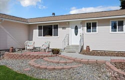 982 A E 2700 S, Hagerman, ID 83332