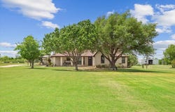 7951 Fm 339 N, Mount Calm, TX 76673