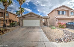 4021 E AMBERWOOD Drive, Phoenix, AZ 85048
