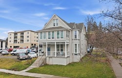422 4th St, Cheney, WA 99004