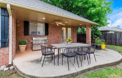 2617 Tracys Terrace, Edmond, OK 73013