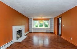 52 Capron Farm Drive, Warwick, RI 02886