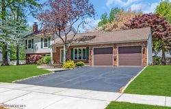 5 Beth Drive, Middletown, NJ 07748