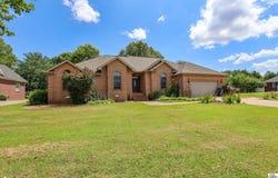 225 Willow Lake, Paducah, KY 42003