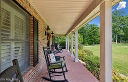 302 County Road 707, Athens, TN 37303