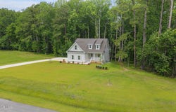 107 E Morning Glory Drive, Minnesott Beach, NC 28510
