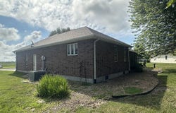 2541 Cypress Dr., Marshall, MO 65340