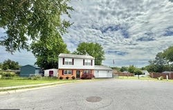 12 ROGERS Circle, NEWARK, DE 19702