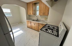 19330 Meredith Avenue, Euclid, OH 44119