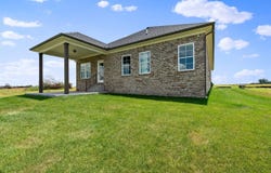 615 Thoroughbred Way, Franklin, KY 42134