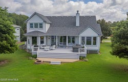 110 Waterside Drive, Harbinger, NC 27941
