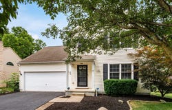 106 Sapphire Ice Drive, Delaware, OH 43015
