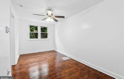 230 W WASHINGTON AVENUE, CLIFTON HEIGHTS, PA 19018