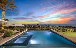 5416 Candlelight Dr, La Jolla, CA 92037