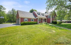 726 Parkside Drive, Sycamore, IL 60178