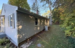 84 Hanward Hl, East Longmeadow, MA 01028