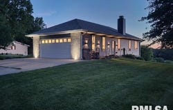 910 Fyre Lake Drive, Sherrard, IL 61281
