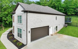 800 Early Wyne Dr, Taylorsville, KY 40071
