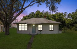 105 N FLORIDA AVENUE, HOWEY IN THE HILLS, FL 34737