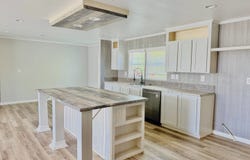 10203 HACKELBERG RD, Atascosa, TX 78002