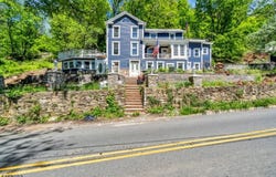 12 Sanatorium Rd, Glen Gardner Boro, NJ 08826-3503
