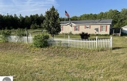 9875 Country Pines Drive, Kingsley, MI 49649