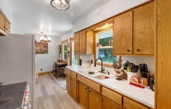 6754 County Line Rd, Hartford, WI 53027