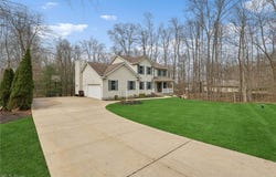 730 Mckee Trail, Hinckley, OH 44233