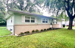 923 Rosemary St, Aurora, MO 65605