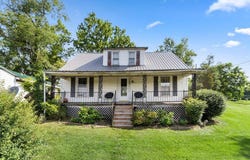 1160 MONTGOMERY Street, Christiansburg, VA 24073