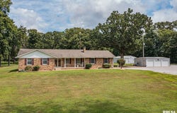 1723 WALNUT HILL Road, Centralia, IL 62801