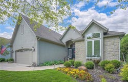 2945 W 143rd Terrace, Leawood, KS 66224
