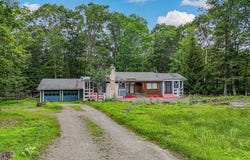 250 Sunrise Loop, Henryville, PA 18332