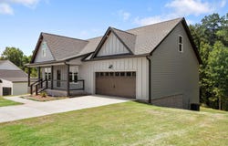 269 Sentry Oaks, Chickamauga, GA 30707