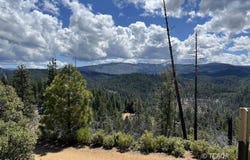 440 Sandridge Ct, Hayfork, CA 96041