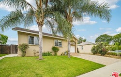 17550 Collins St, Encino, CA 91316