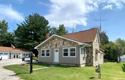 1229 NW Second Street, Linton, IN 47441