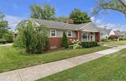 765 Vernier Road, Grosse Pointe Woods, MI 48236