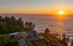 54150 S BEACH RD, Neskowin, OR 97149