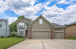 1105 Blazing Star Drive, Lee's Summit, MO 64081