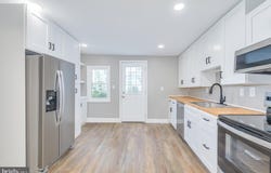 211 E LIBERTY Street, MARTINSBURG, WV 25404