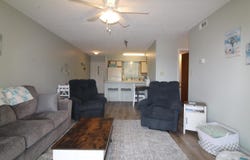 922 Fairwood Lakes Ln., Myrtle Beach, SC 29588