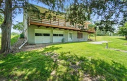 1690 330th St, Brighton, IA 52540